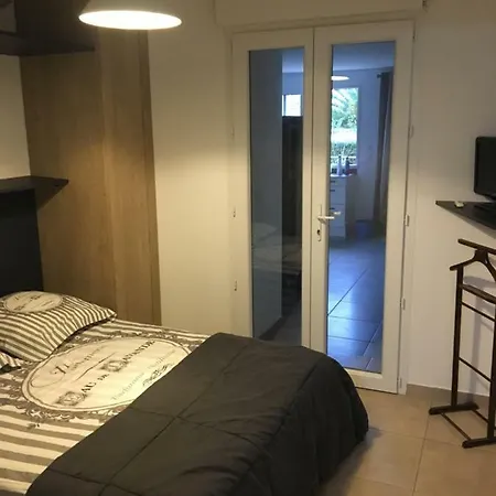 Au Domaine De Lea Apartamento *