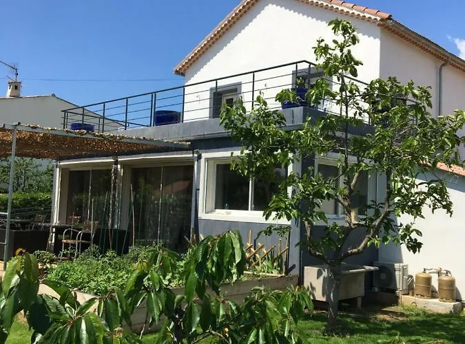 Au Domaine De Lea Apartment Hyeres